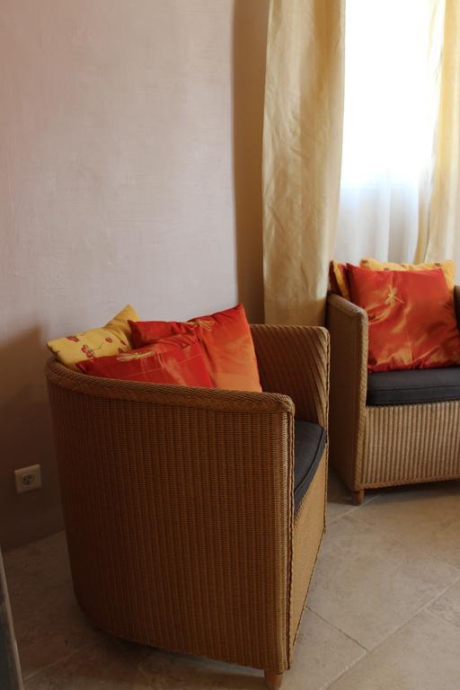 Sous Les Platanes B&B Châteaurenard Pokoj fotografie